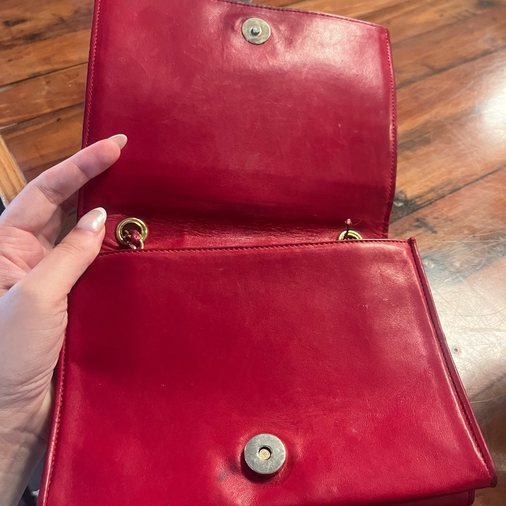 RARE Chanel Vibrant Red Quilted Lambskin Bag - Picture 8 of 8